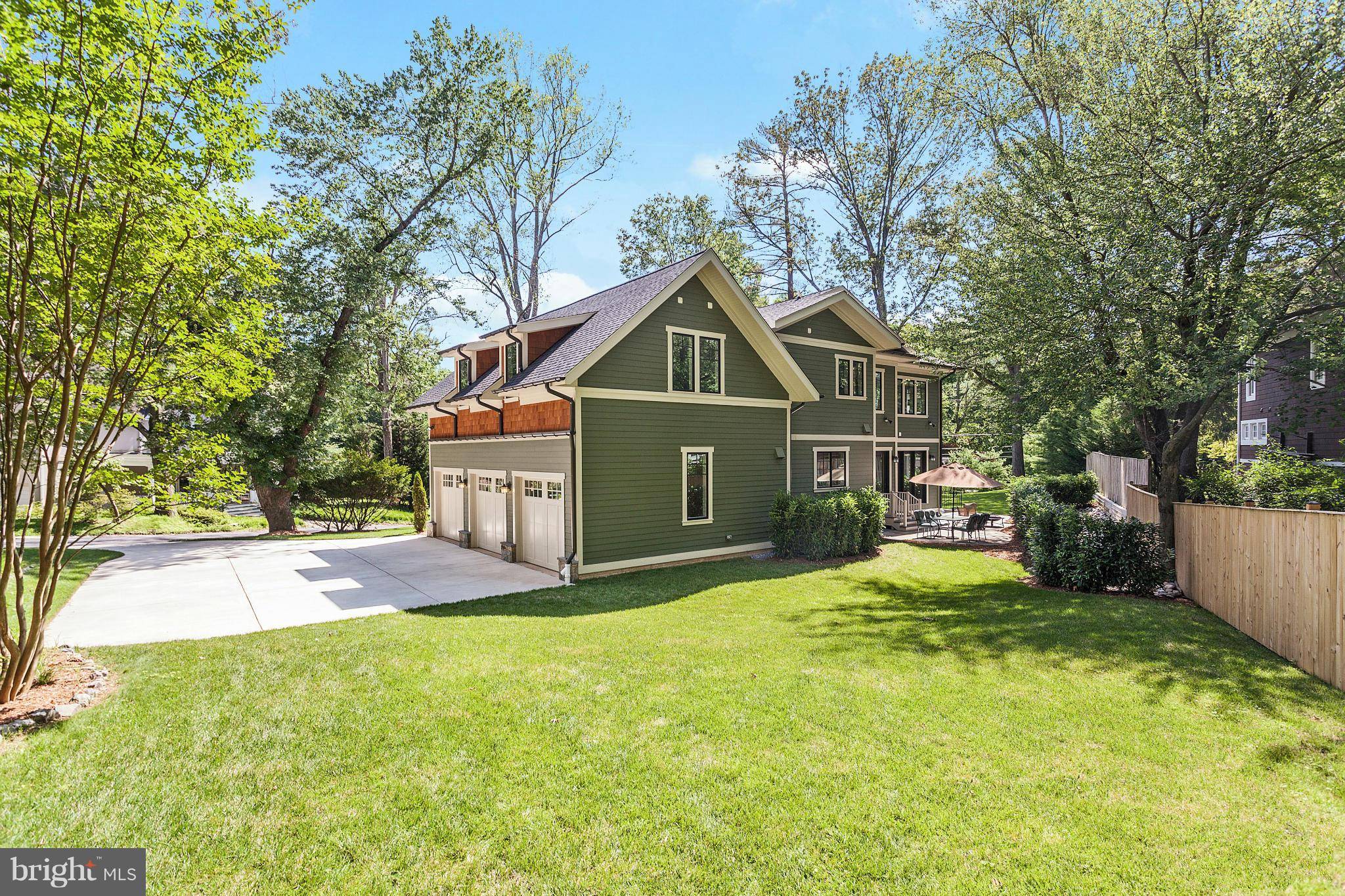 Bethesda, MD 20817,8221 CARAWAY ST