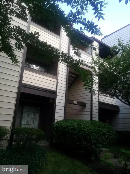 1625 CARRIAGE HOUSE TER #J, Silver Spring, MD 20904