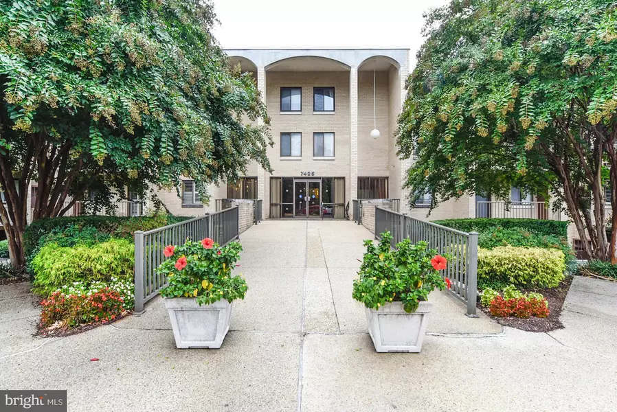 7425 DEMOCRACY BLVD #105, Bethesda, MD 20817