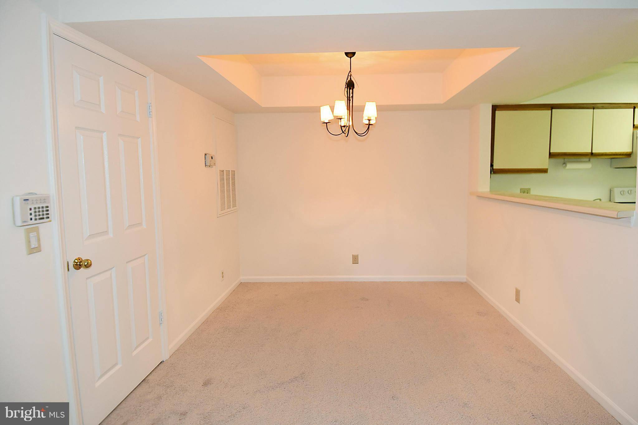 Rockville, MD 20852,5804 INMAN PARK CIR #390