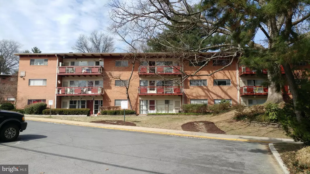 3411 UNIVERSITY BLVD W #302, Kensington, MD 20895