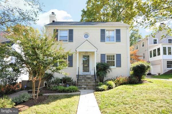 5019 NEWPORT AVE, Bethesda, MD 20816