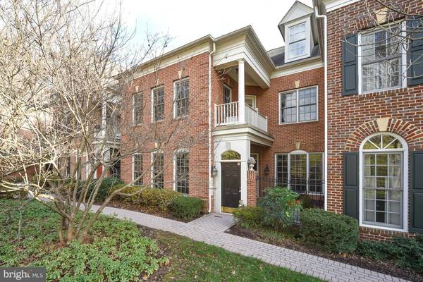 8525 GAVIN MANOR CT #4, Chevy Chase, MD 20815