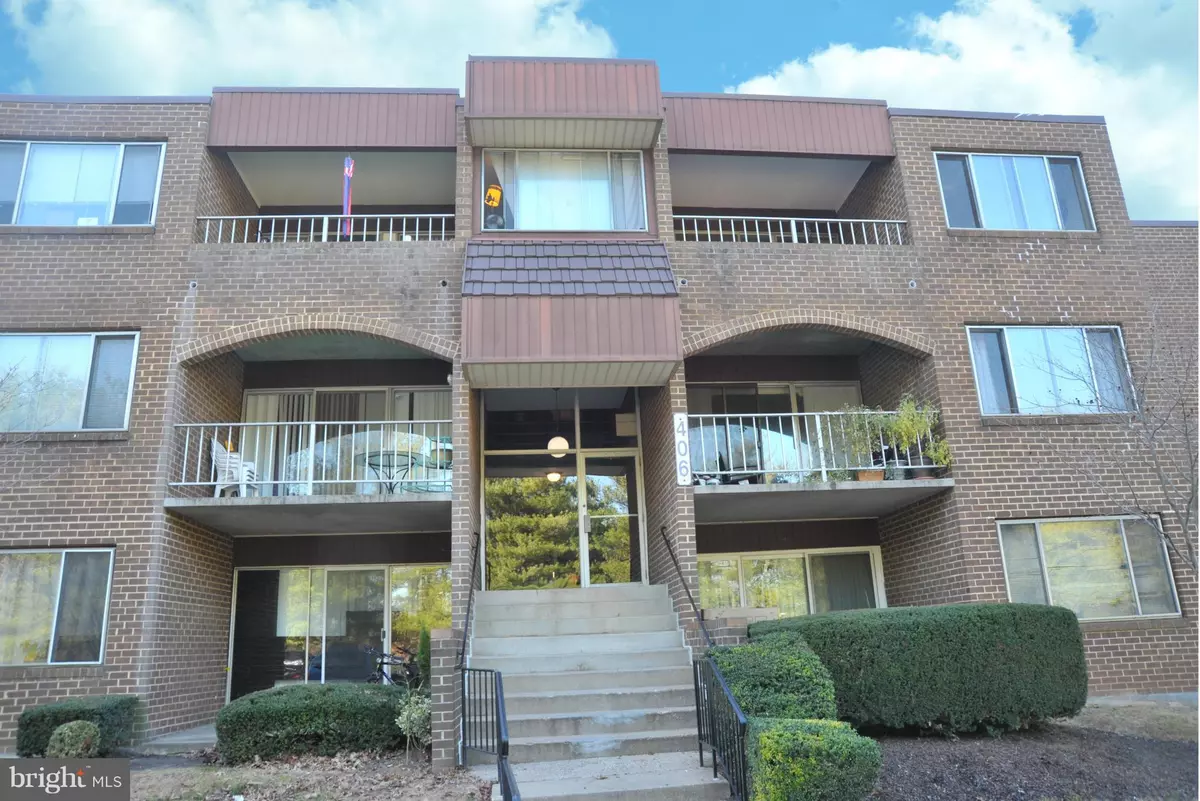 Gaithersburg, MD 20877,406 GIRARD ST #302