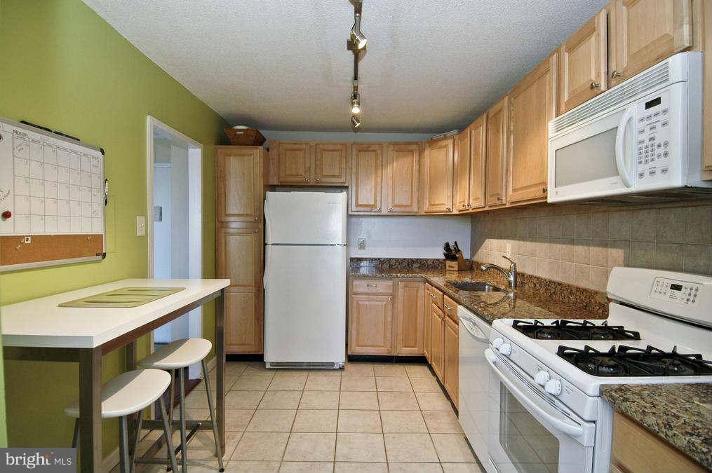 Rockville, MD 20852,11801 ROCKVILLE PIKE #303