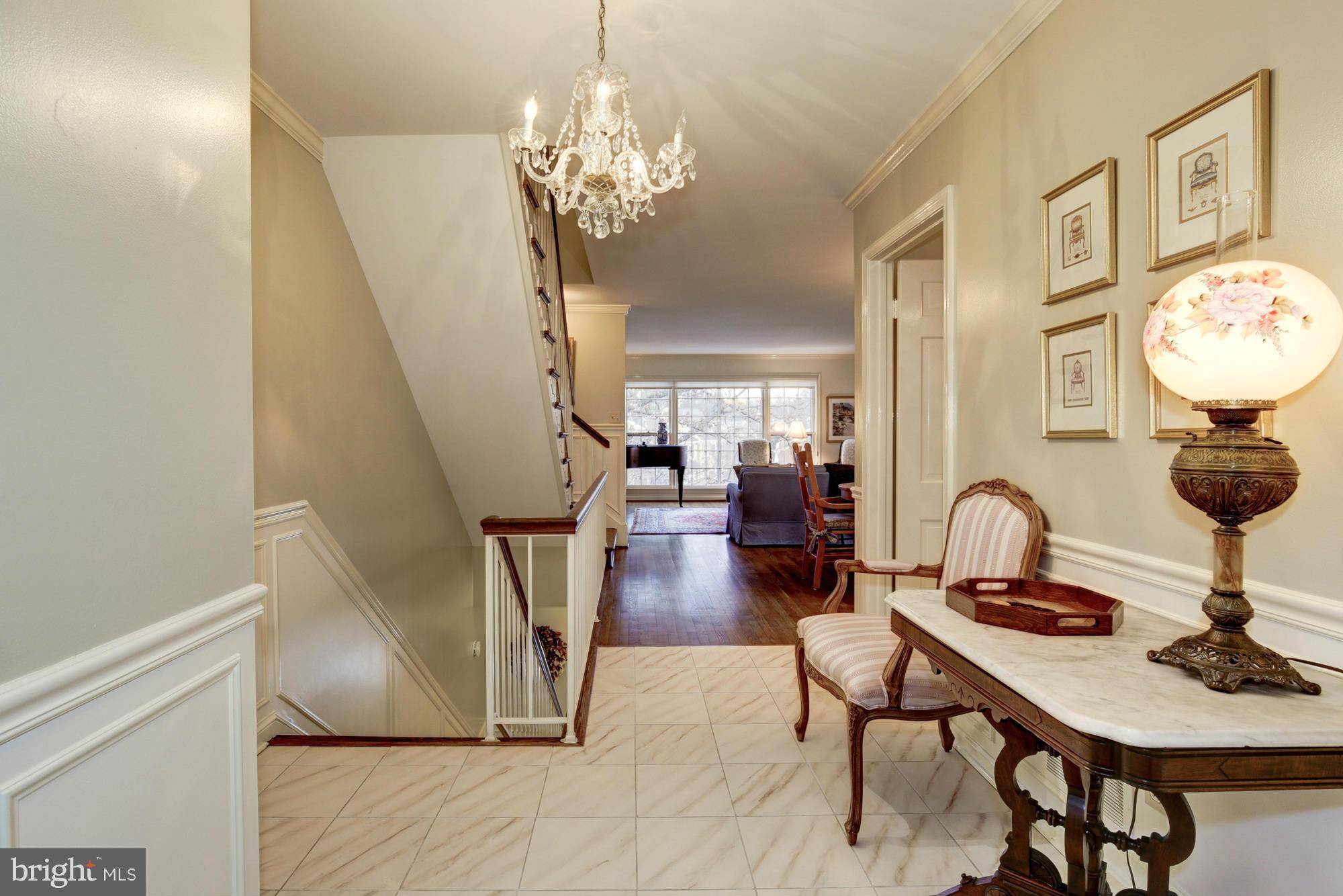 Bethesda, MD 20816,4913 CRESCENT ST #A-5