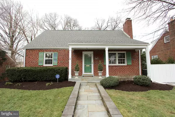 Kensington, MD 20895,4403 WESTBROOK LN