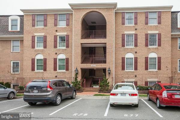 5715 BREWER HOUSE CIR #201, Rockville, MD 20852