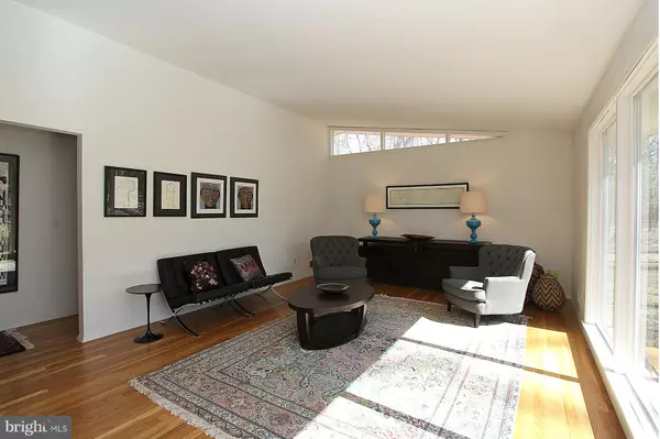 Potomac, MD 20854,10315 LLOYD RD