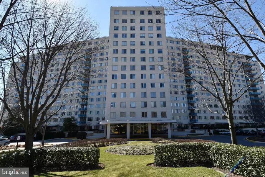 10500 ROCKVILLE PIKE #727, Rockville, MD 20852