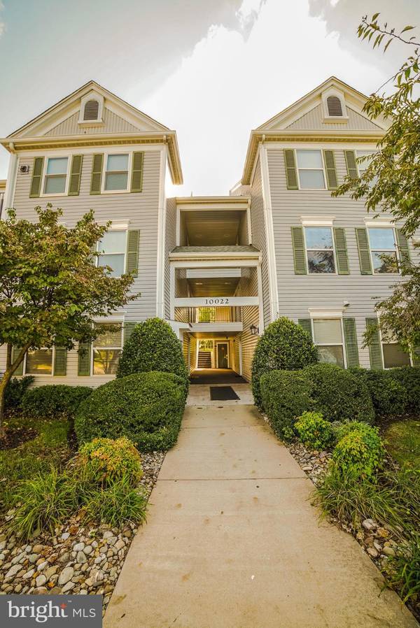 10022 VANDERBILT CIR #6-13, Rockville, MD 20850