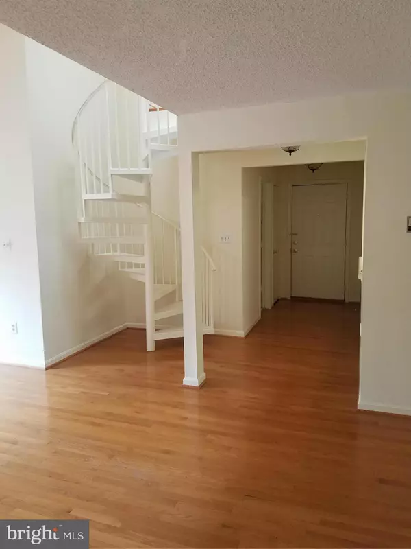 Germantown, MD 20874,12907 CHURCHILL RIDGE CIR #8-12