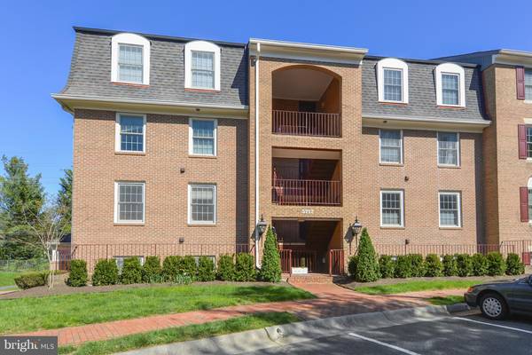 5717 BREWER HOUSE CIR #T-1, Rockville, MD 20852