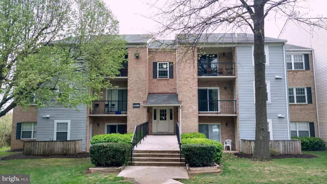 18300 STREAMSIDE DR #302, Gaithersburg, MD 20879