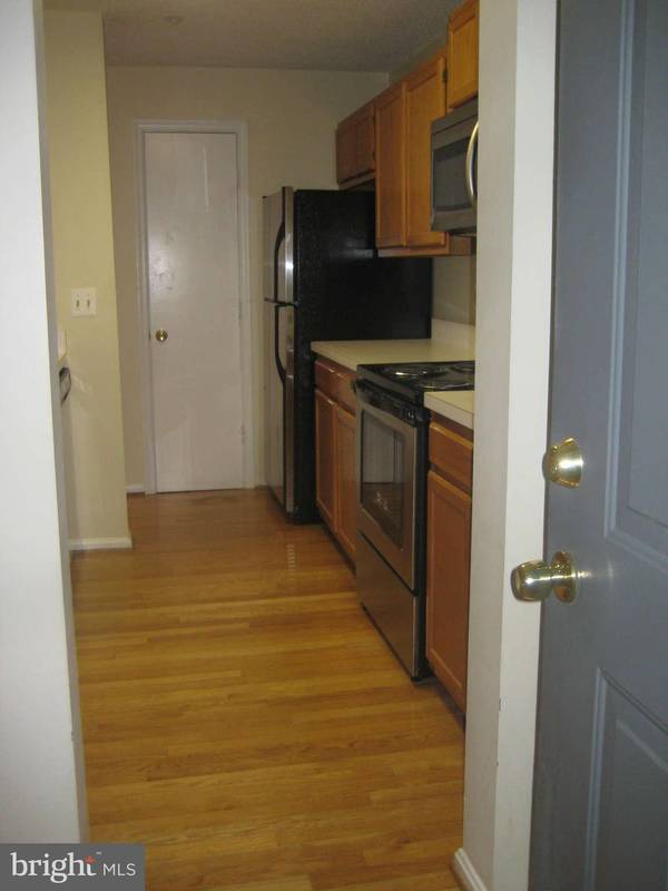 Silver Spring, MD 20906,2703 LEAF DROP CT #8-17