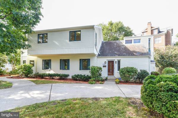 4724 S. CHELSEA LN, Bethesda, MD 20814