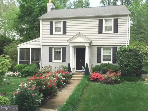 8402 DONNYBROOK DR, Chevy Chase, MD 20815