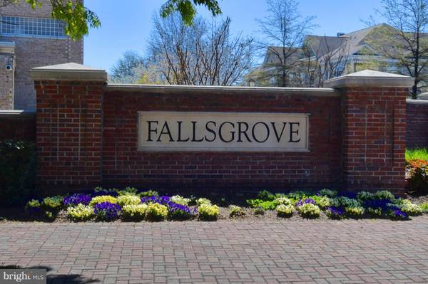 212 FALLSGROVE BLVD #9, Rockville, MD 20850