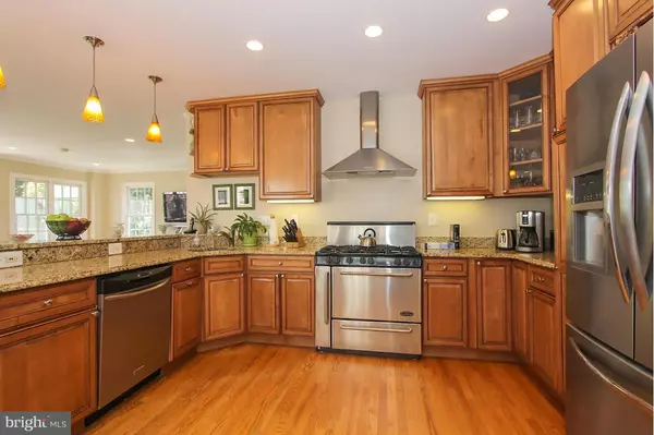 Kensington, MD 20895,10319 SUMMIT AVE