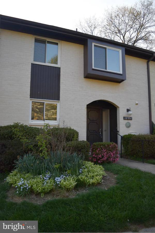 18956 MONTGOMERY VILLAGE AVE, Gaithersburg, MD 20886