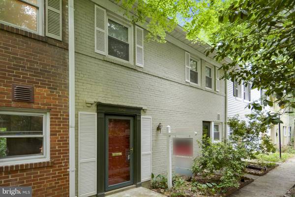 8507 BRADFORD RD #5-2, Silver Spring, MD 20901