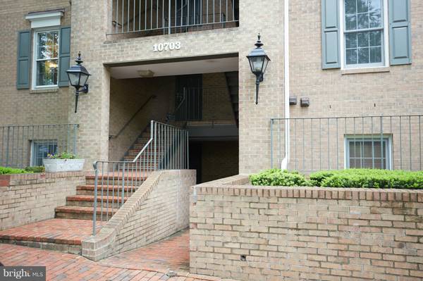 10703 KINGS RIDING WAY #302-13, Rockville, MD 20852