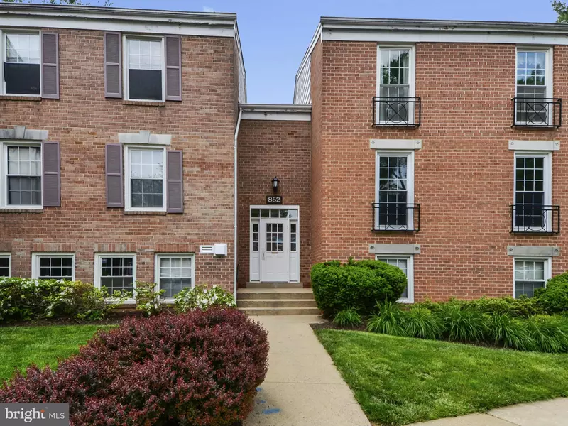 852 QUINCE ORCHARD BLVD #102, Gaithersburg, MD 20878