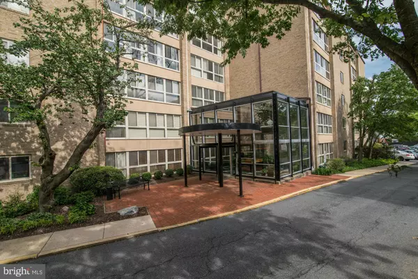 4970 BATTERY LN #404, Bethesda, MD 20814