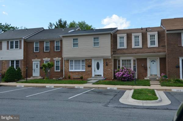 5 HIBISCUS CT #2-3, Gaithersburg, MD 20878