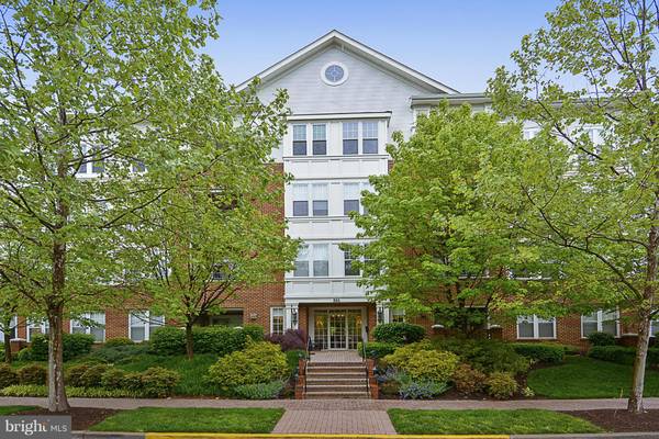 501 KING FARM BLVD #406, Rockville, MD 20850