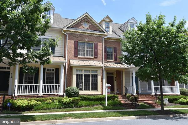 808 OAK KNOLL TER, Rockville, MD 20850