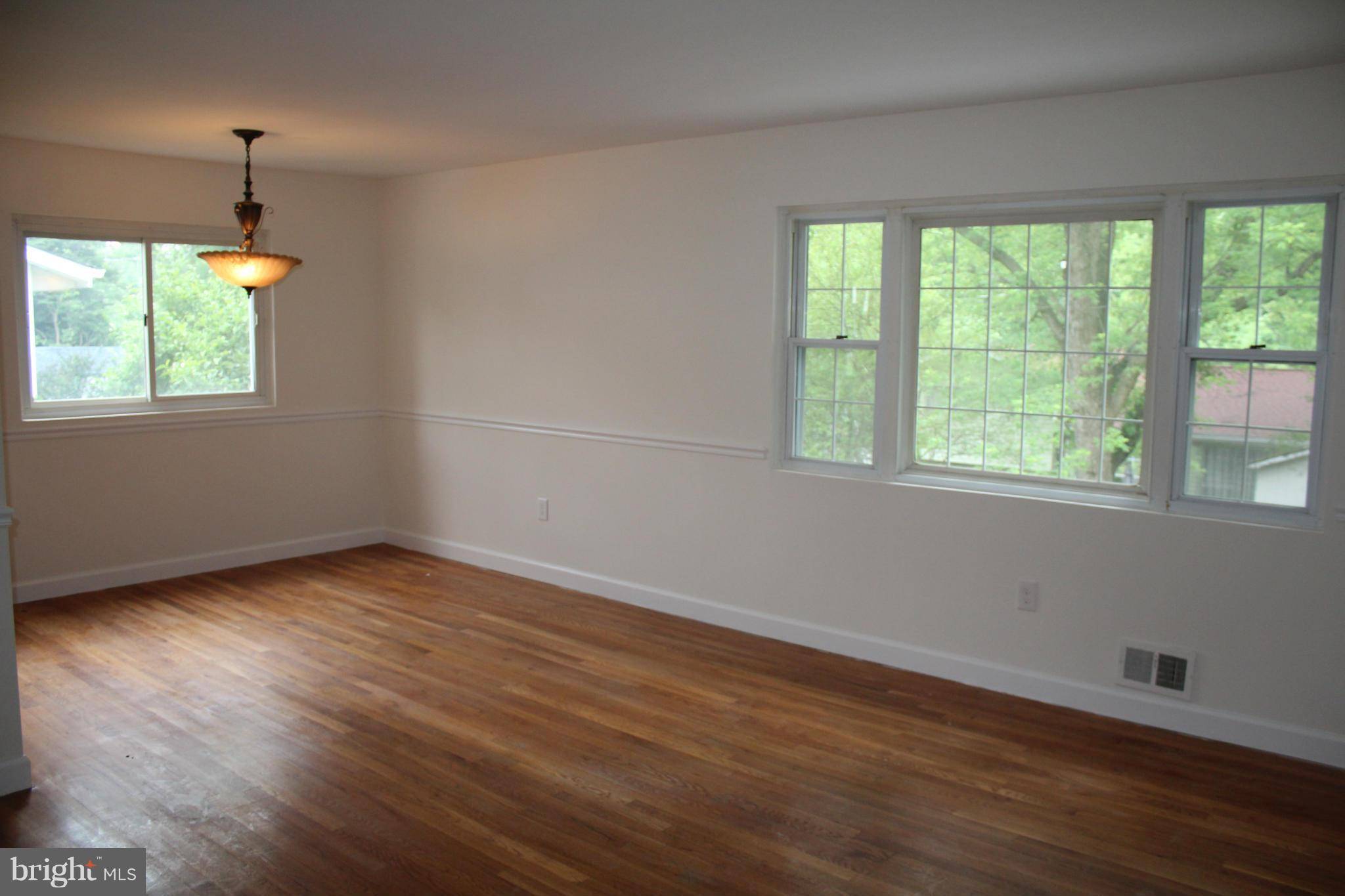 Rockville, MD 20852,723 HARRINGTON RD