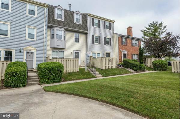 3106 QUARTET LN #214, Silver Spring, MD 20904