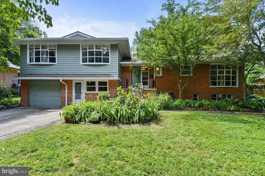 3716 KENILWORTH DRWY, Chevy Chase, MD 20815