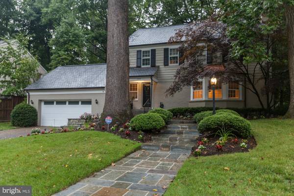 5707 MOHICAN RD, Bethesda, MD 20816