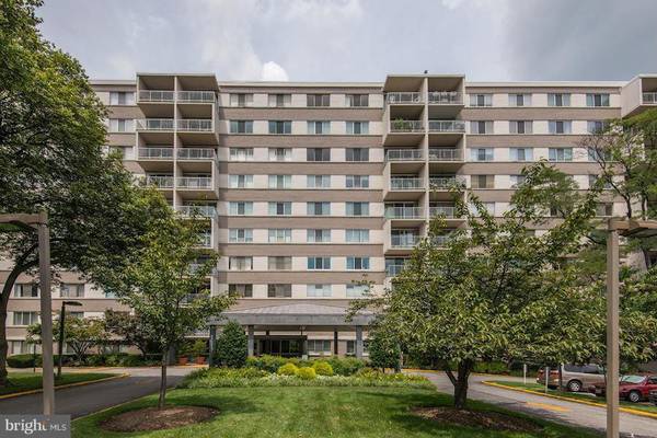 Bethesda, MD 20814,4977 BATTERY LN #306