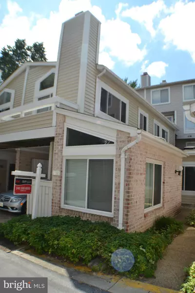 9862 DOCKSIDE TER, Montgomery Village, MD 20886