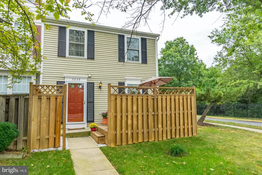 3232 TAPESTRY CIR, Burtonsville, MD 20866