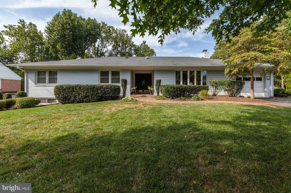 10008 CARTER RD, Bethesda, MD 20817