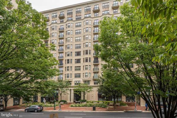 7710 WOODMONT AVE #903, Bethesda, MD 20814