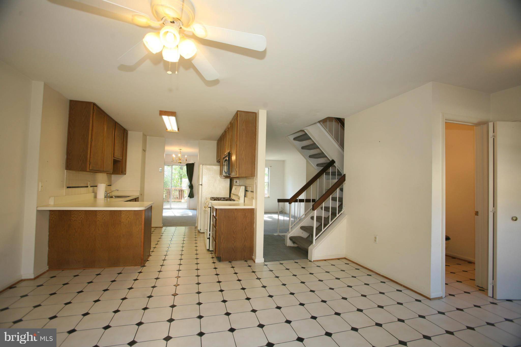 Silver Spring, MD 20910,704 TWIN HOLLY LN
