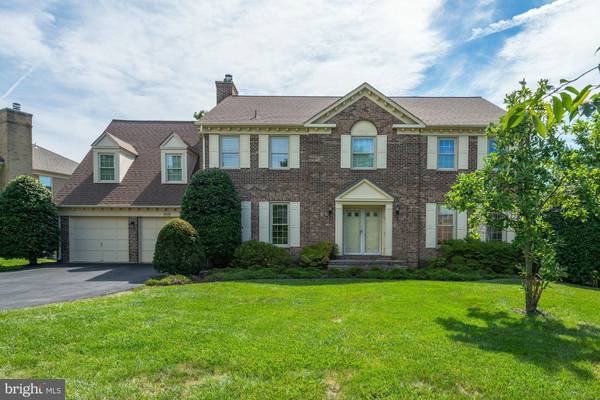 8838 SLEEPY HOLLOW LN, Potomac, MD 20854