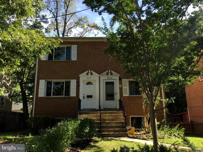 8205 ROANOKE AVE, Takoma Park, MD 20912