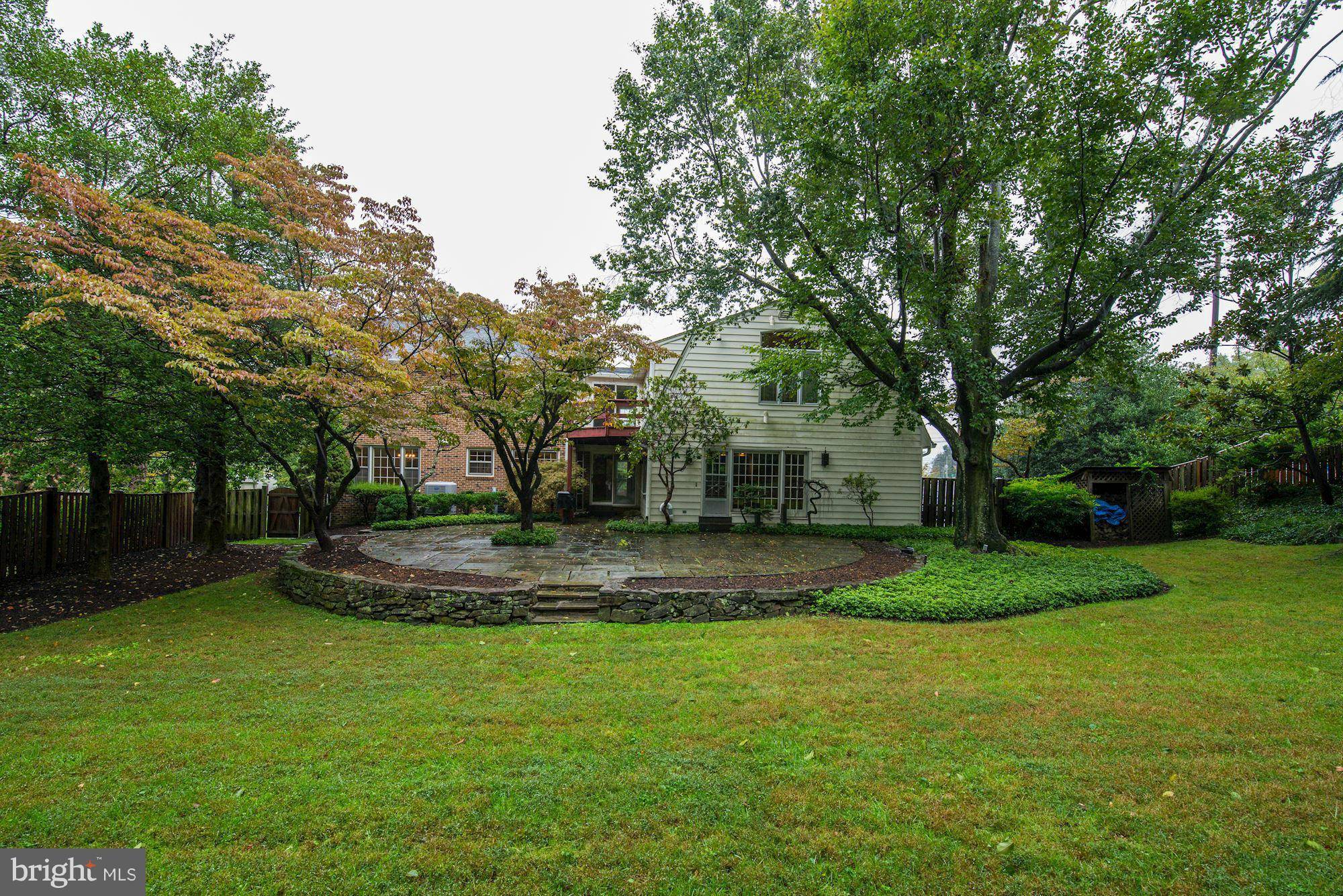 Rockville, MD 20852,11000 ROSEMONT DR