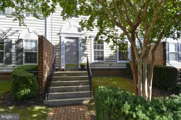 Gaithersburg, MD 20878,26 SHADY ELM MEWS