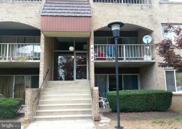 432 GIRARD ST #103, Gaithersburg, MD 20877