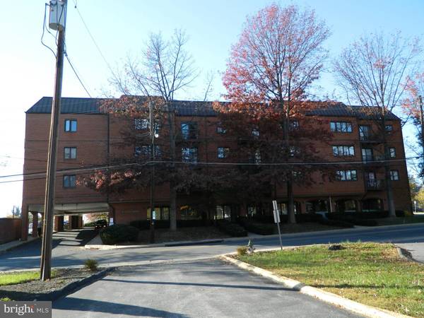 8 RUSSELL AVE #309, Gaithersburg, MD 20877