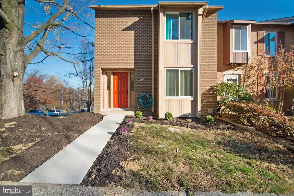 Gaithersburg, MD 20886,19514 DIVOT PL