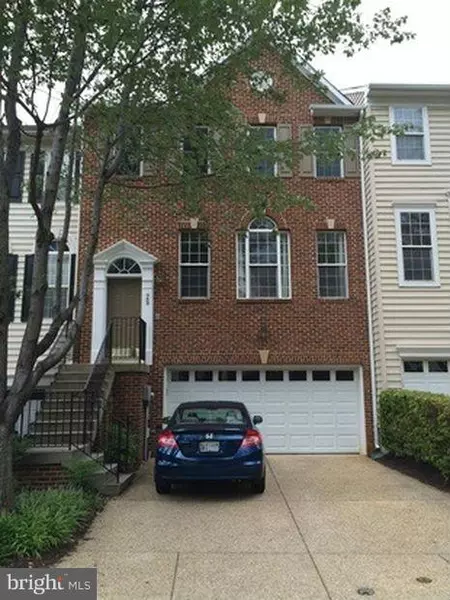 28 CASE ST, Gaithersburg, MD 20878