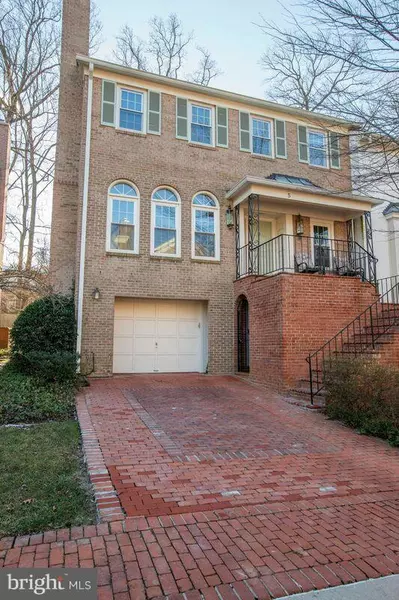 5 MAPLEWOOD PARK CT, Bethesda, MD 20814